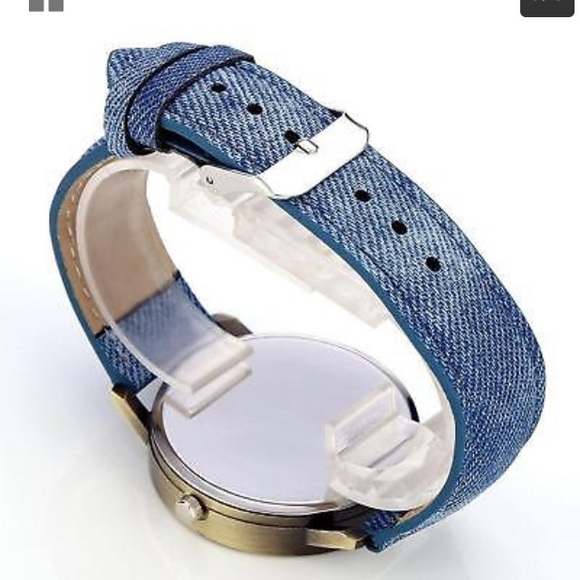 🌍ONE LEFT! Travelers watch - Picture 5 of 5